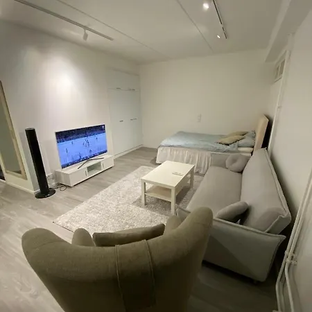 Apartament Meren Laeheisyydessae Iso Yksioe *